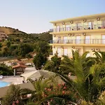Golden Sun 3* Finikounda