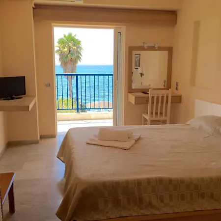 Hotel Golden Sun Finikounta