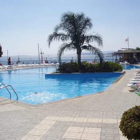Golden Sun Hotell