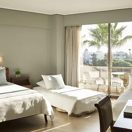 Hotell Golden Sun 3*
