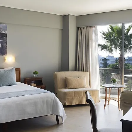 Golden Sun Hotel Finikounta