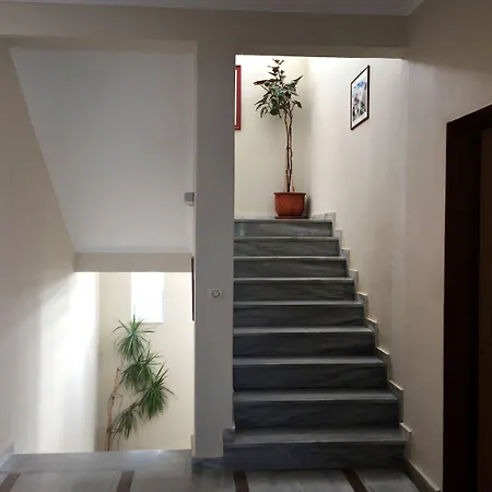 Golden Sun Hotel Finikounta