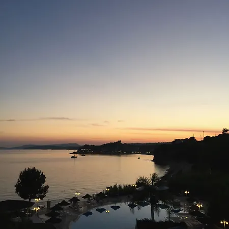 Golden Sun Hotell Finikounta