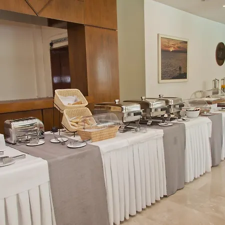 Golden Sun Hotell 3*