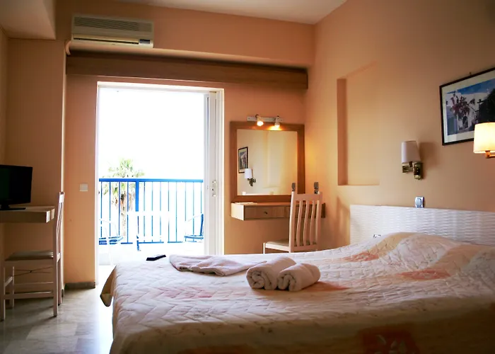 Golden Sun Hotel Finikounda