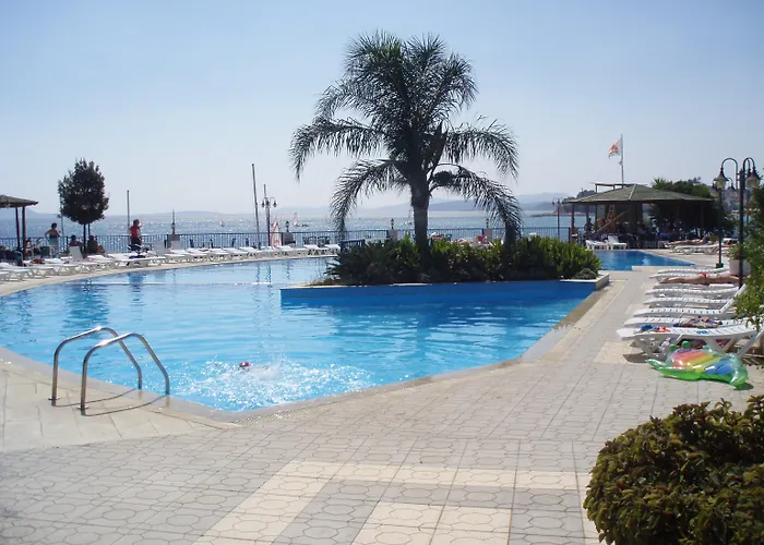 Golden Sun Hotell