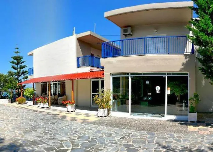 Golden Sun Hotell 3*